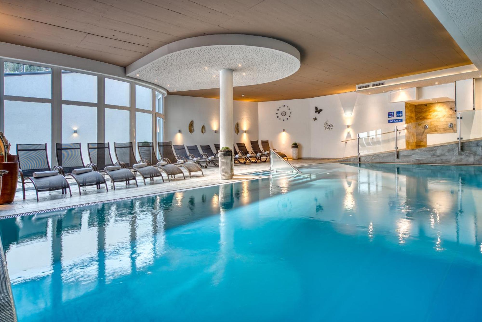Mallaun Hotel.Erlebnis See Bagian luar foto