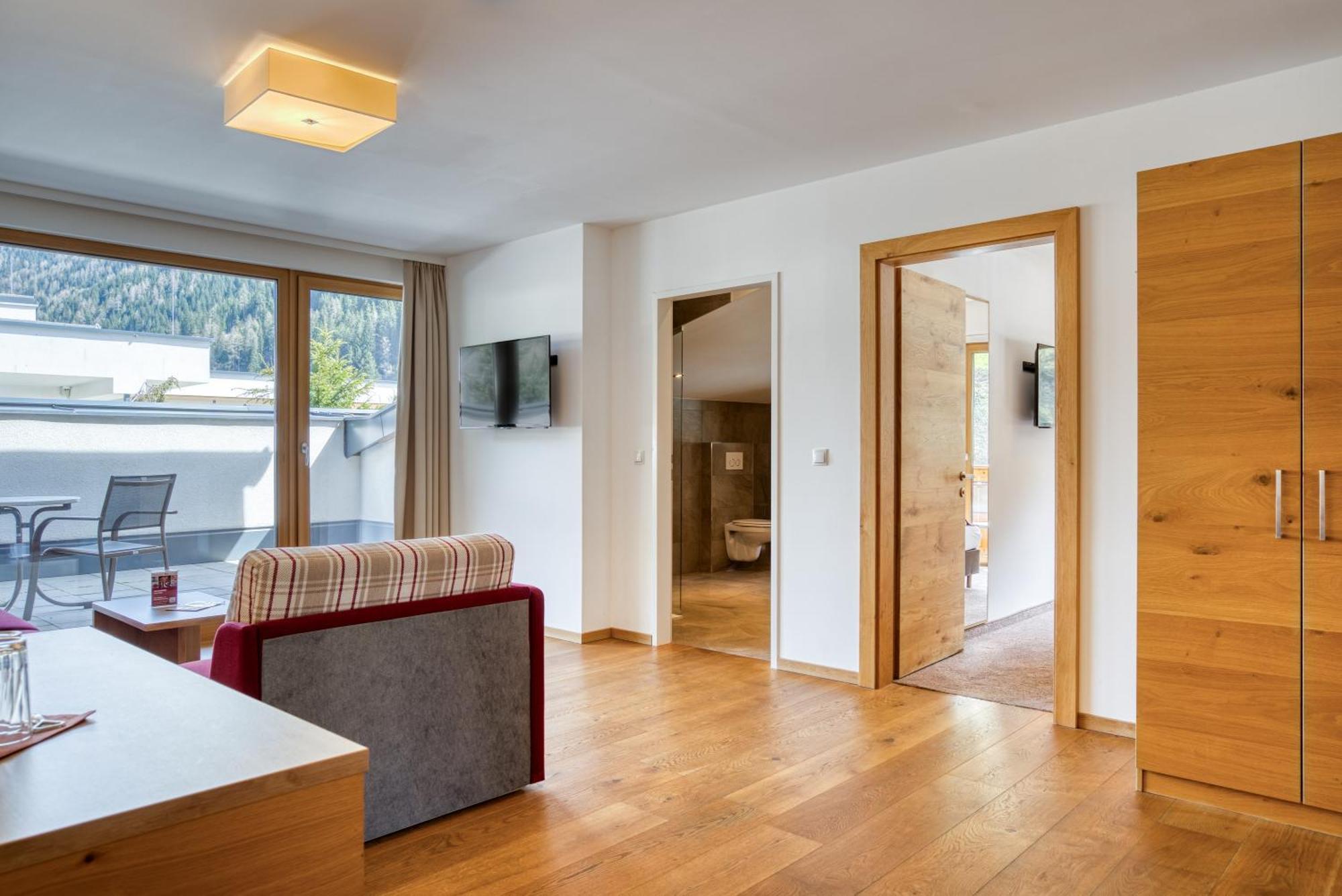 Mallaun Hotel.Erlebnis See Bagian luar foto