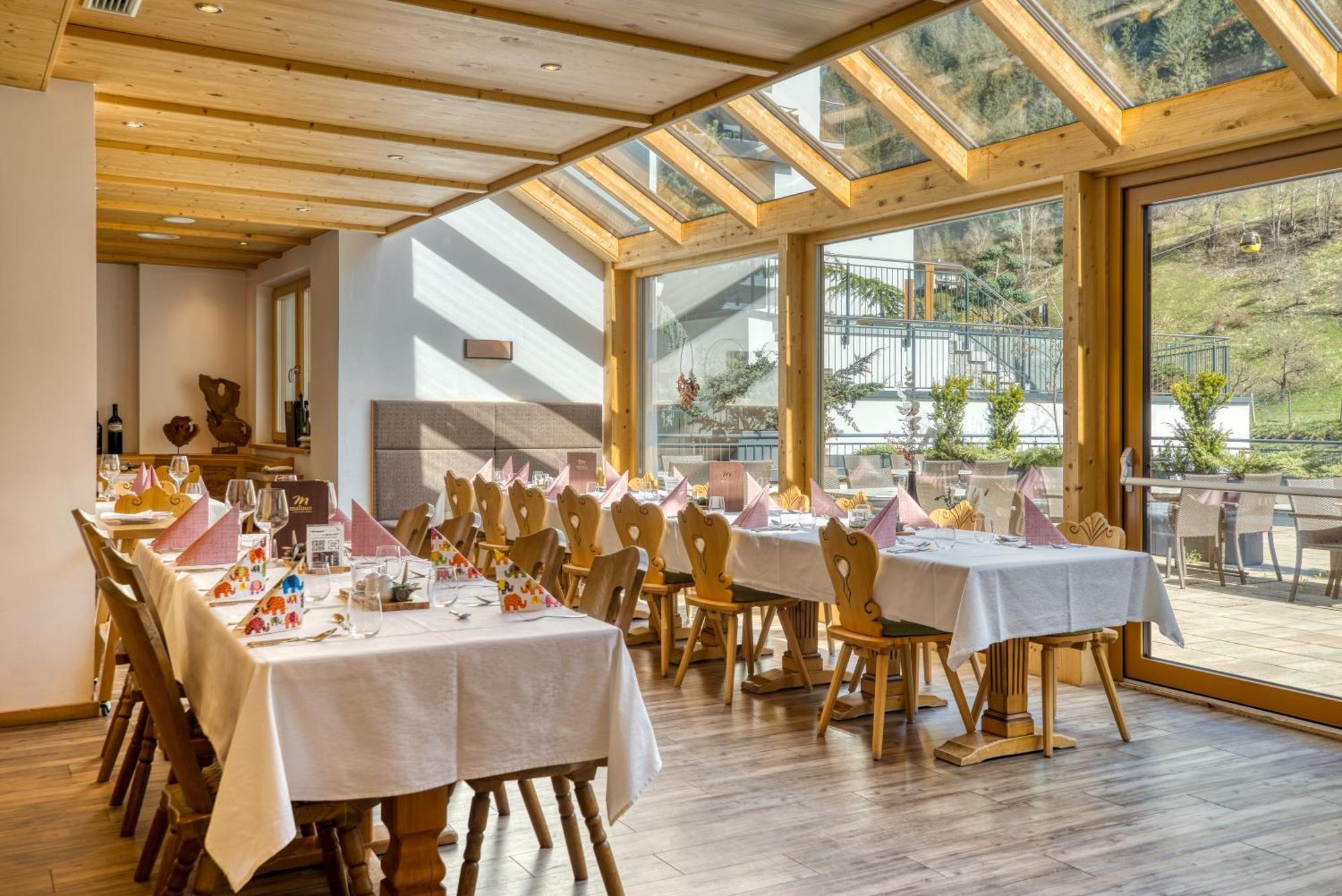 Mallaun Hotel.Erlebnis See Bagian luar foto